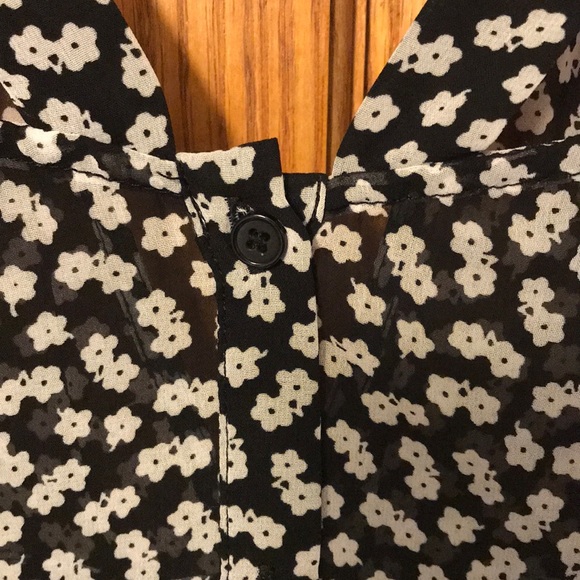 Flower sheer top - Picture 4 of 6